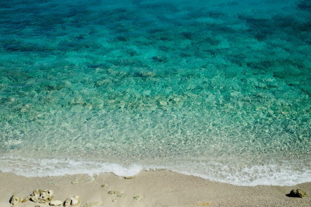 Stay in the most strategic location in Skiathos Town. Antelia Homes location combines the vibrant Skiathos Town with the peace and quiet of the surrounding area, with three apartment options. From couples to families, Antelia Homes caters to everyone's needs, ensuring your comfort during your stay in Skiathos Town.