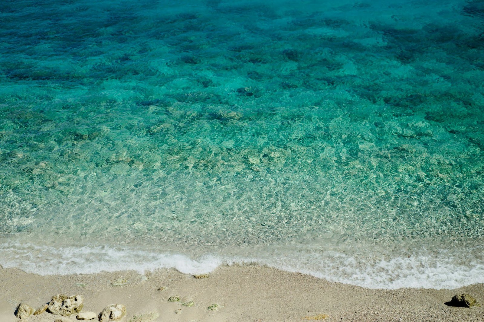 Stay in the most strategic location in Skiathos Town. Antelia Homes location combines the vibrant Skiathos Town with the peace and quiet of the surrounding area, with three apartment options. From couples to families, Antelia Homes caters to everyone's needs, ensuring your comfort during your stay in Skiathos Town.