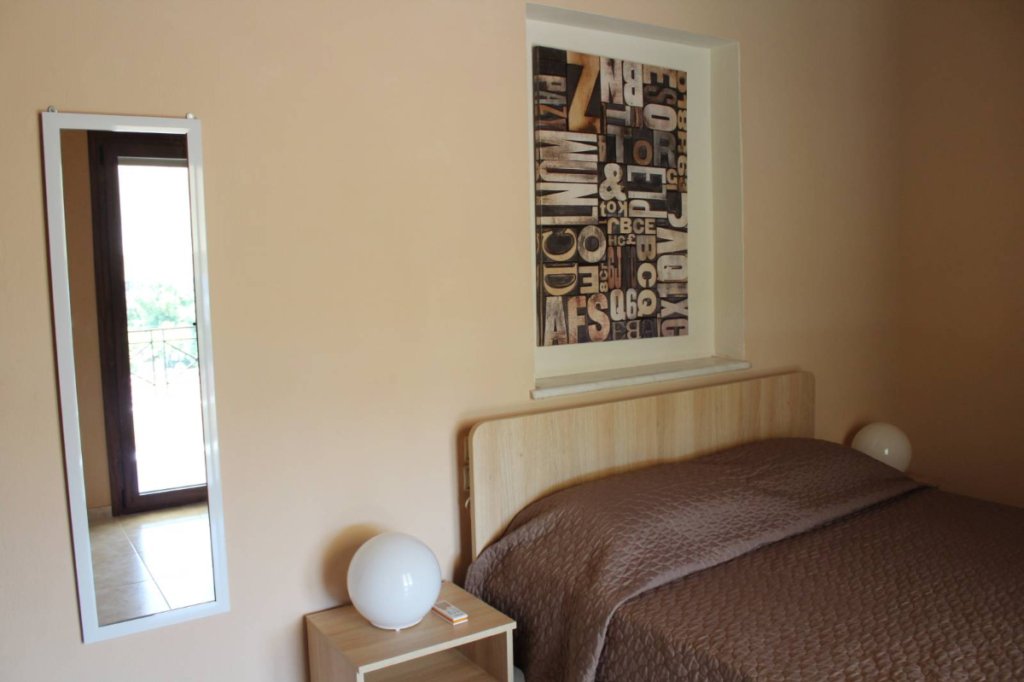 Stay in the most strategic location in Skiathos Town. Antelia Homes location combines the vibrant Skiathos Town with the peace and quiet of the surrounding area, with three apartment options. From couples to families, Antelia Homes caters to everyone's needs, ensuring your comfort during your stay in Skiathos Town.