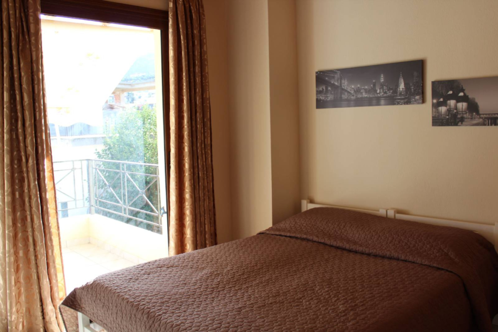 Stay in the most strategic location in Skiathos Town. Antelia Homes location combines the vibrant Skiathos Town with the peace and quiet of the surrounding area, with three apartment options. From couples to families, Antelia Homes caters to everyone's needs, ensuring your comfort during your stay in Skiathos Town.