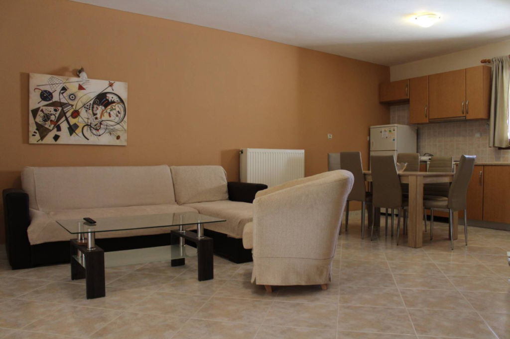 Stay in the most strategic location in Skiathos Town. Antelia Homes location combines the vibrant Skiathos Town with the peace and quiet of the surrounding area, with three apartment options. From couples to families, Antelia Homes caters to everyone's needs, ensuring your comfort during your stay in Skiathos Town.