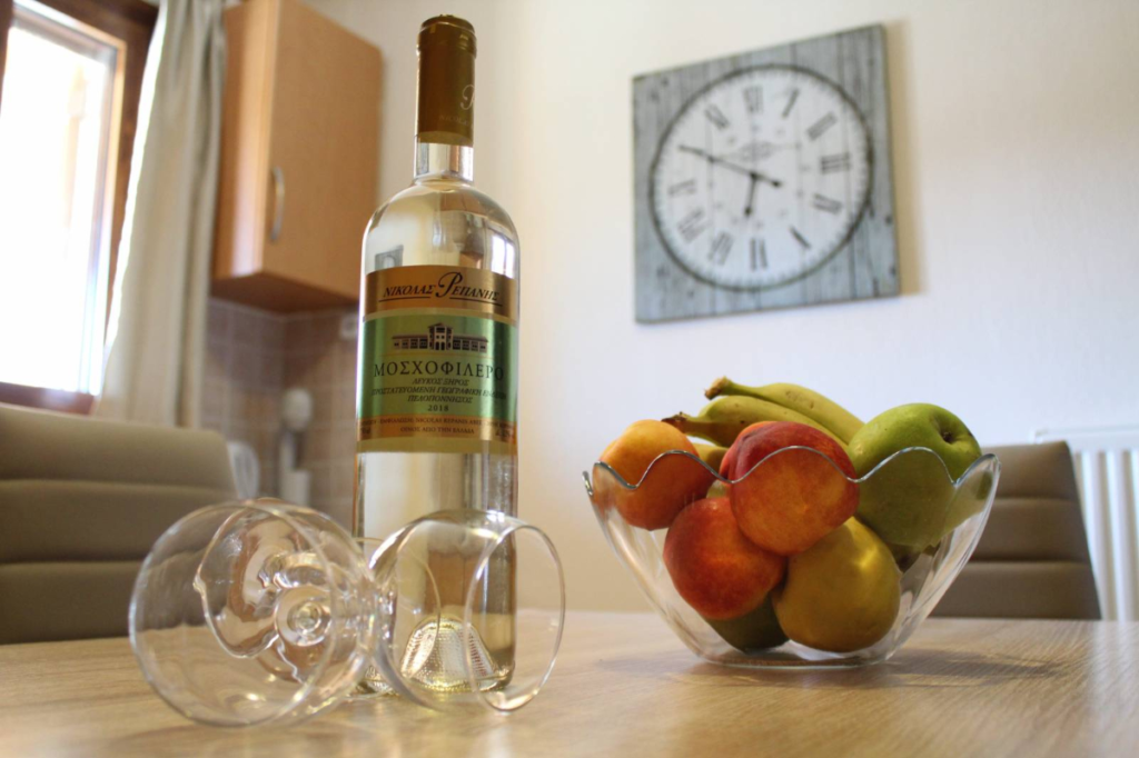 Stay in the most strategic location in Skiathos Town. Antelia Homes location combines the vibrant Skiathos Town with the peace and quiet of the surrounding area, with three apartment options. From couples to families, Antelia Homes caters to everyone's needs, ensuring your comfort during your stay in Skiathos Town.