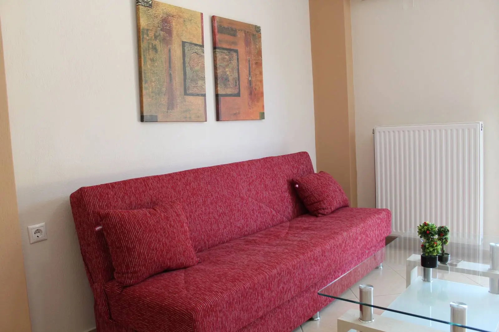 Stay in the most strategic location in Skiathos Town. Antelia Homes location combines the vibrant Skiathos Town with the peace and quiet of the surrounding area, with three apartment options. From couples to families, Antelia Homes caters to everyone's needs, ensuring your comfort during your stay in Skiathos Town.