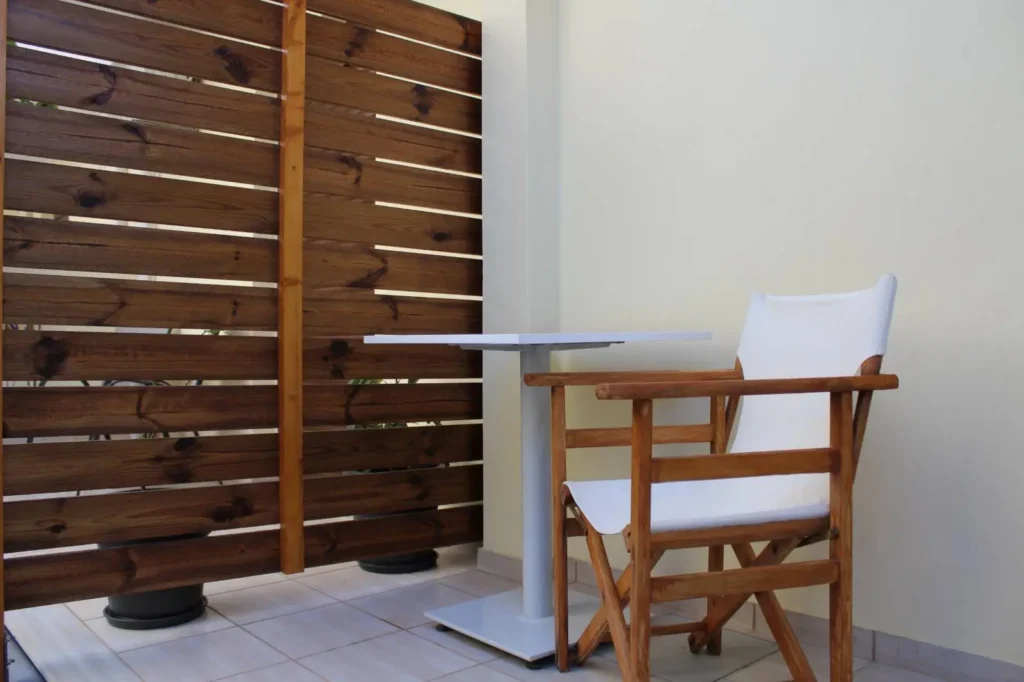 Stay in the most strategic location in Skiathos Town. Antelia Homes location combines the vibrant Skiathos Town with the peace and quiet of the surrounding area, with three apartment options. From couples to families, Antelia Homes caters to everyone's needs, ensuring your comfort during your stay in Skiathos Town.