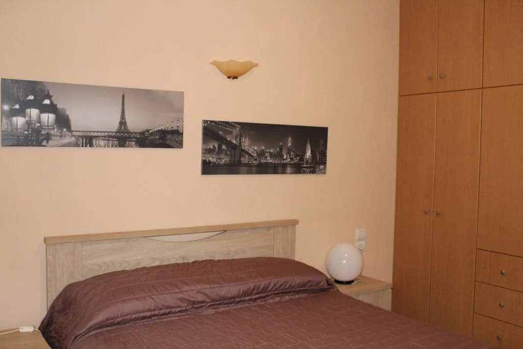 Stay in the most strategic location in Skiathos Town. Antelia Homes location combines the vibrant Skiathos Town with the peace and quiet of the surrounding area, with three apartment options. From couples to families, Antelia Homes caters to everyone's needs, ensuring your comfort during your stay in Skiathos Town.