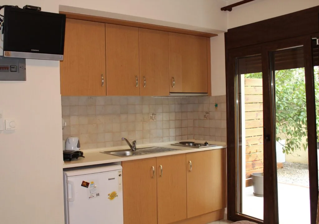 Stay in the most strategic location in Skiathos Town. Antelia Homes location combines the vibrant Skiathos Town with the peace and quiet of the surrounding area, with three apartment options. From couples to families, Antelia Homes caters to everyone's needs, ensuring your comfort during your stay in Skiathos Town.