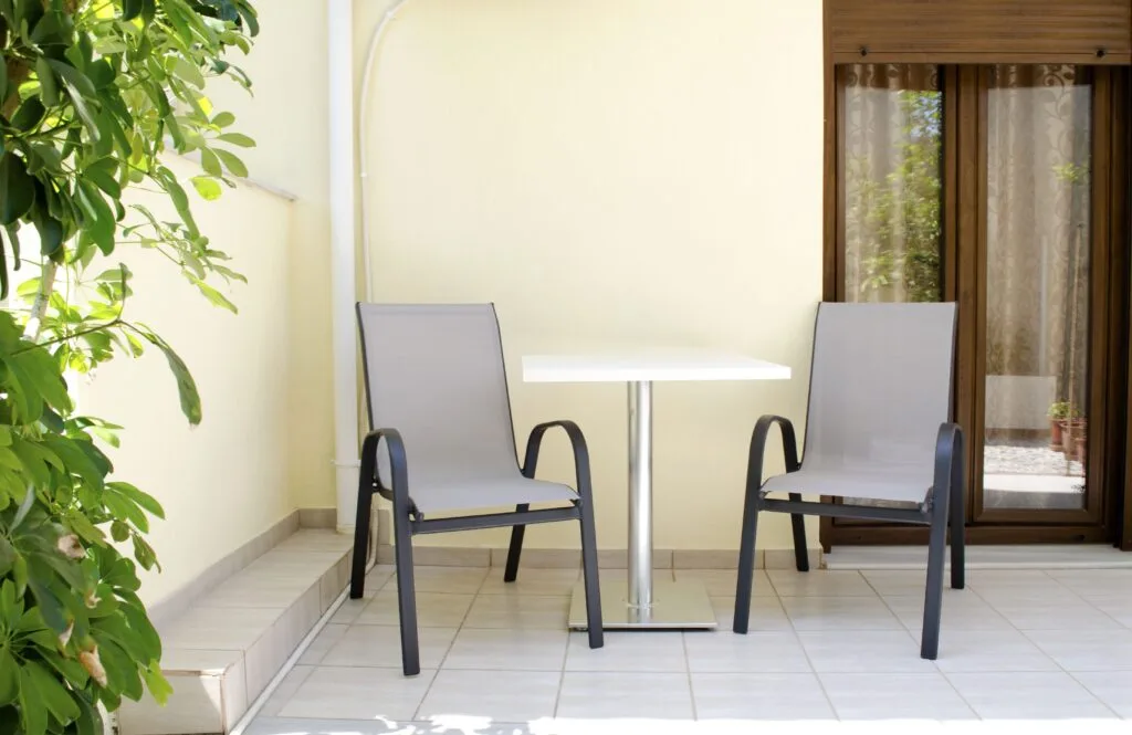 Stay in the most strategic location in Skiathos Town. Antelia Homes location combines the vibrant Skiathos Town with the peace and quiet of the surrounding area, with three apartment options. From couples to families, Antelia Homes caters to everyone's needs, ensuring your comfort during your stay in Skiathos Town.